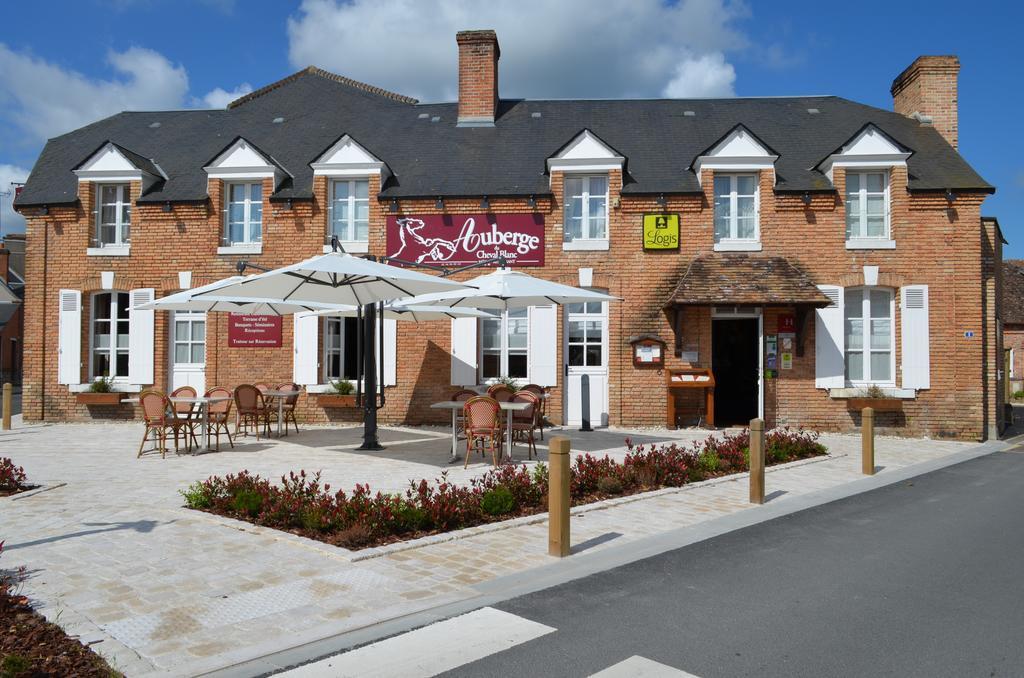 Logis Hotel Auberge Du Cheval Blanc Yvoy-le-Marron Екстериор снимка