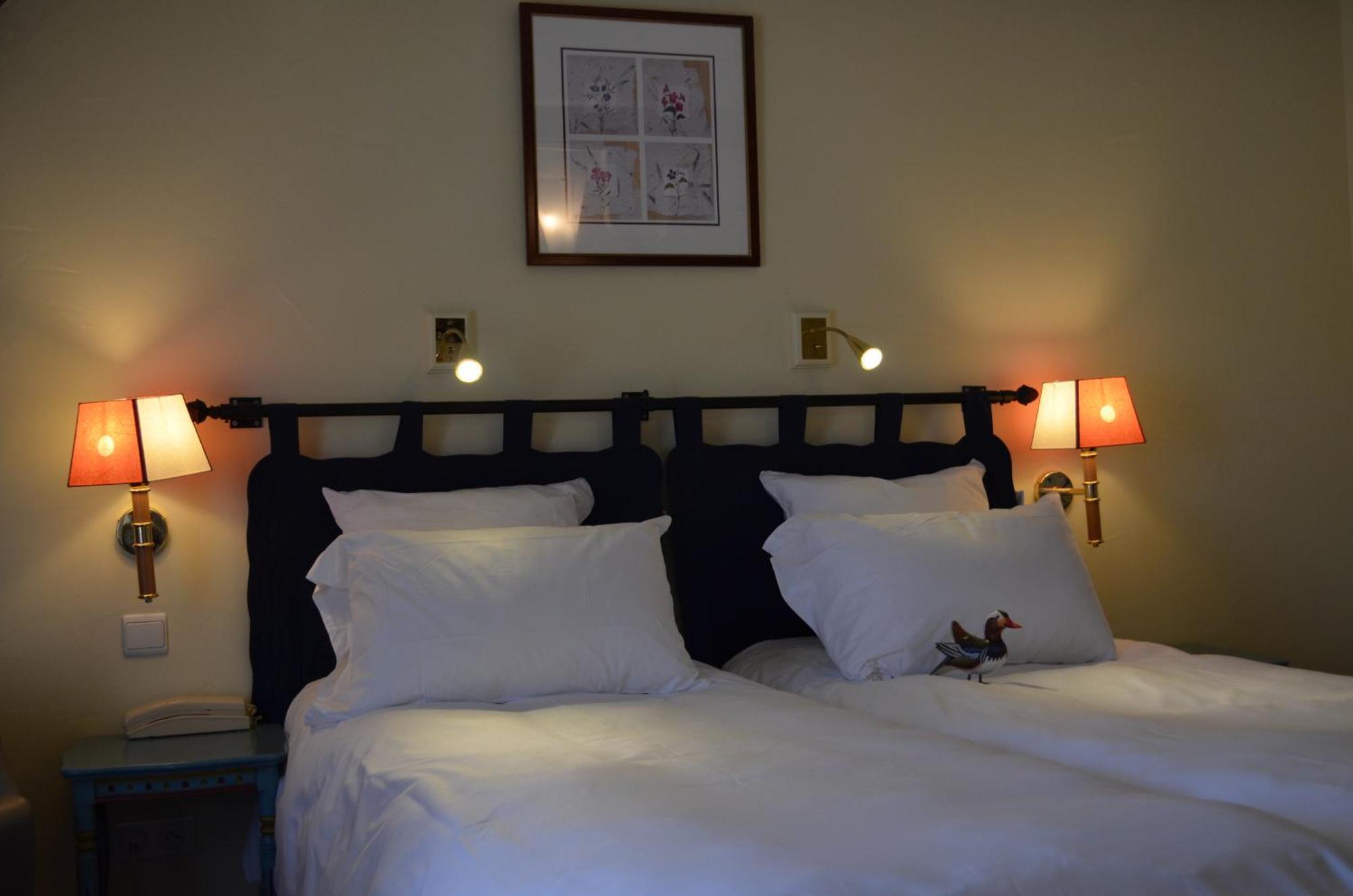 Logis Hotel Auberge Du Cheval Blanc Yvoy-le-Marron Екстериор снимка
